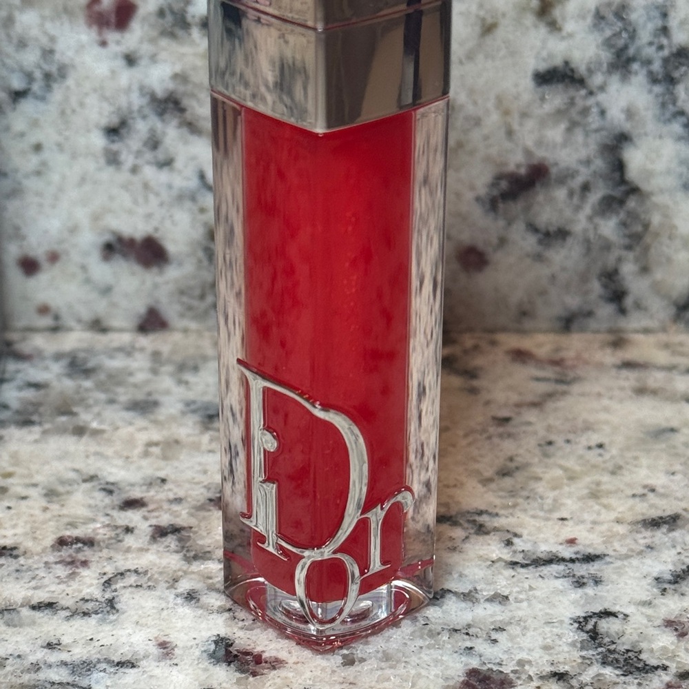 Dior Addict Lip Maximizer in Cherry - Picture 4 of 7